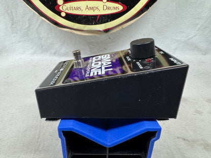 Electro-Harmonix EH 4600 eh4600 Small Clone Full-Chorus Pedal