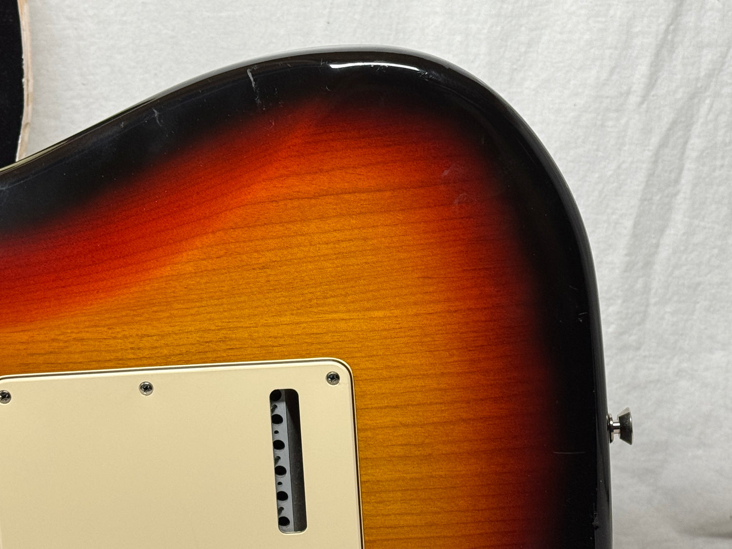 Fender American Standard Stratocaster Guitar 2008 - 3-Color Sunburst / Rosewood fingerboard