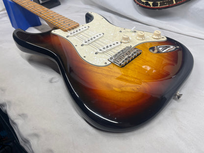 Fender FSR Player Stratocaster Strat Electric Guitar MIM - Made in Mexico - 3-Color Sunburst