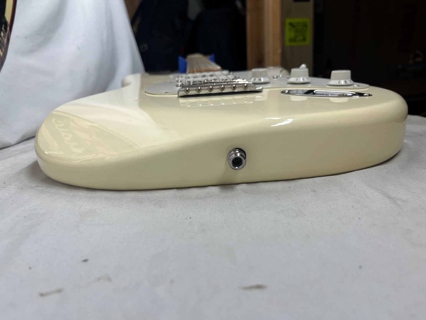 Fender Jimmie-Vaughn Tex-Mex Stratocaster Strat Electric Guitar MIM - Made in Mexico - Olympic White