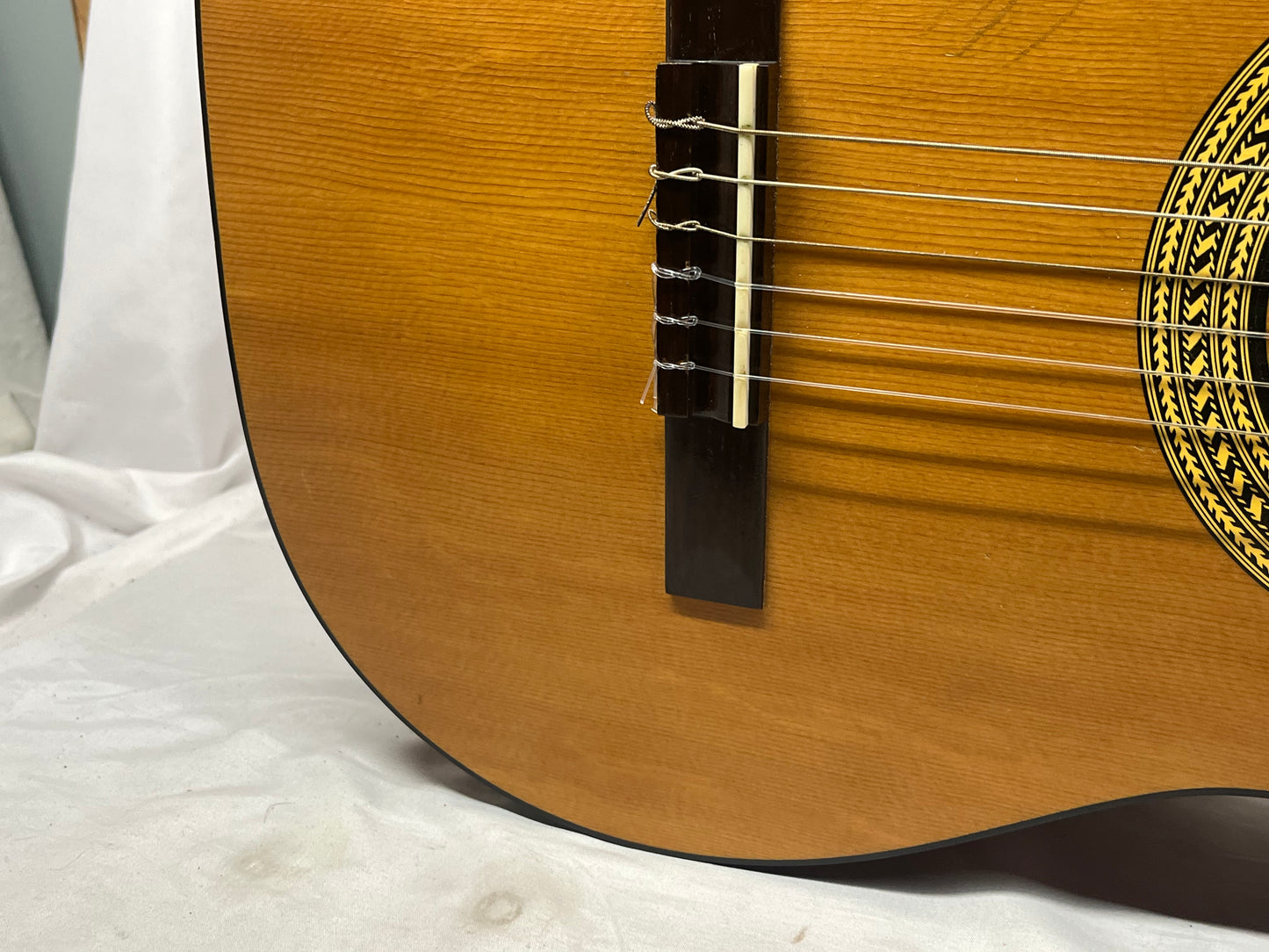 Gibson C-0 Classic Acoustic Guitar with Case
