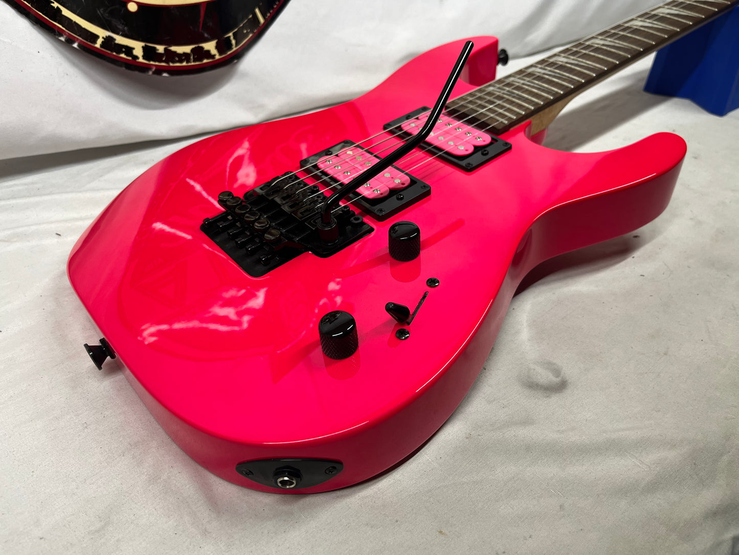 Jackson X Series Dinky DK2XR Doublecut Electric Guitar - Hot Pink