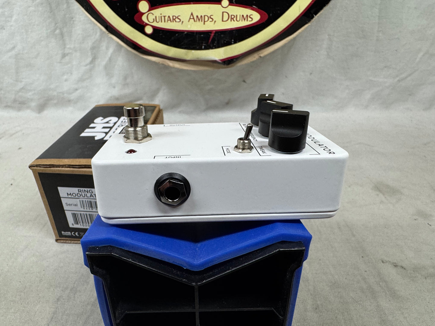JHS Pedals 3 Series Ring Modulator Pedal with Box