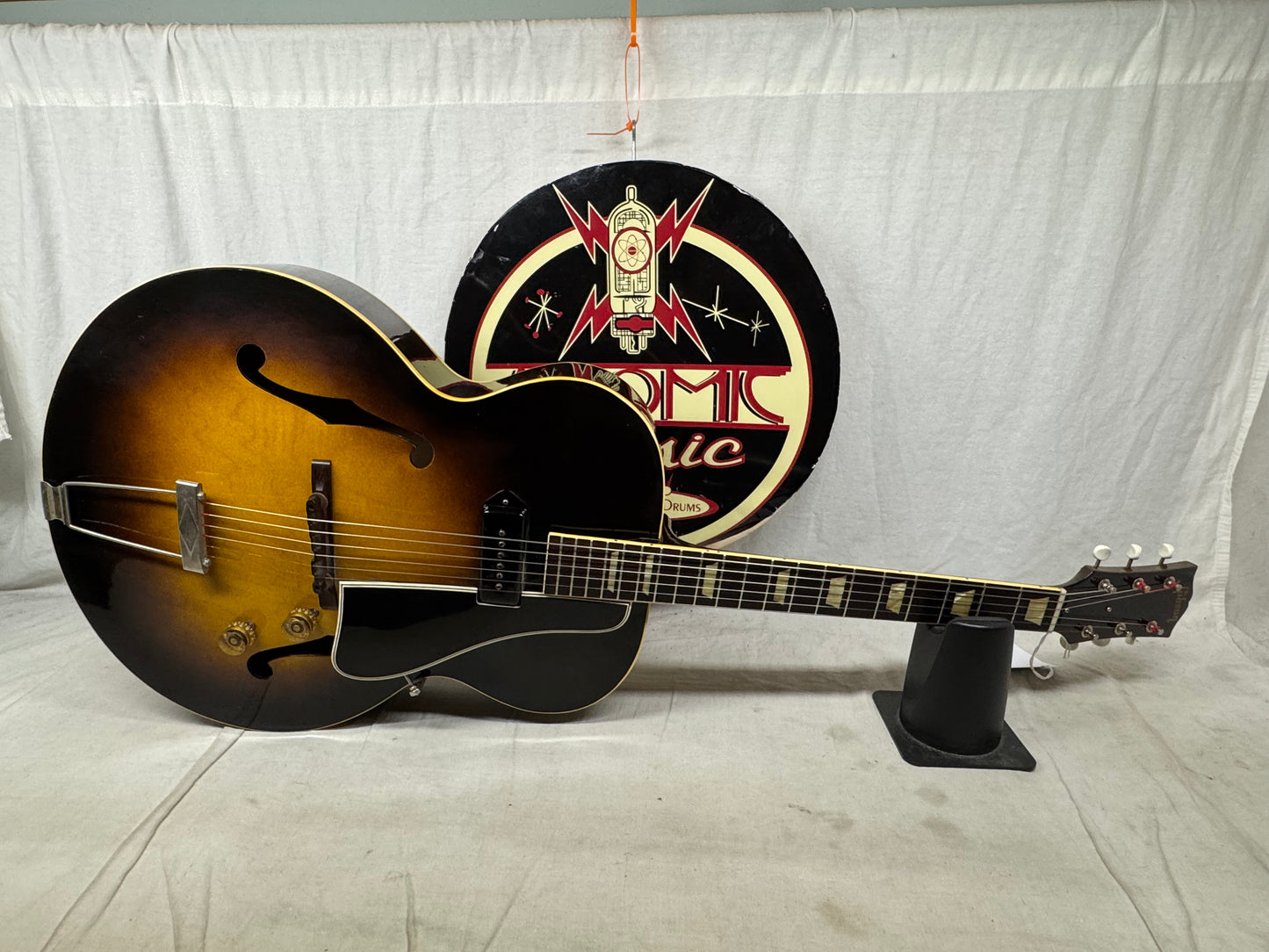 Gibson ES-150 es150 Archtop Hollowbody Guitar with Epiphone Case 1964