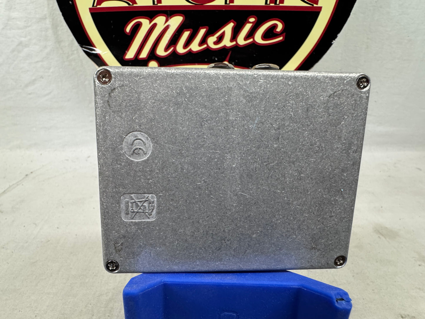 Electro-Harmonix Stereo Pulsar Variable Shape Tremolo Pedal