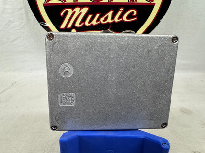 Electro-Harmonix Stereo Pulsar Variable Shape Tremolo Pedal