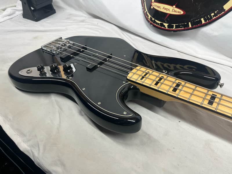 Fender Geddy Lee Signature Jazz Bass - Image 16
