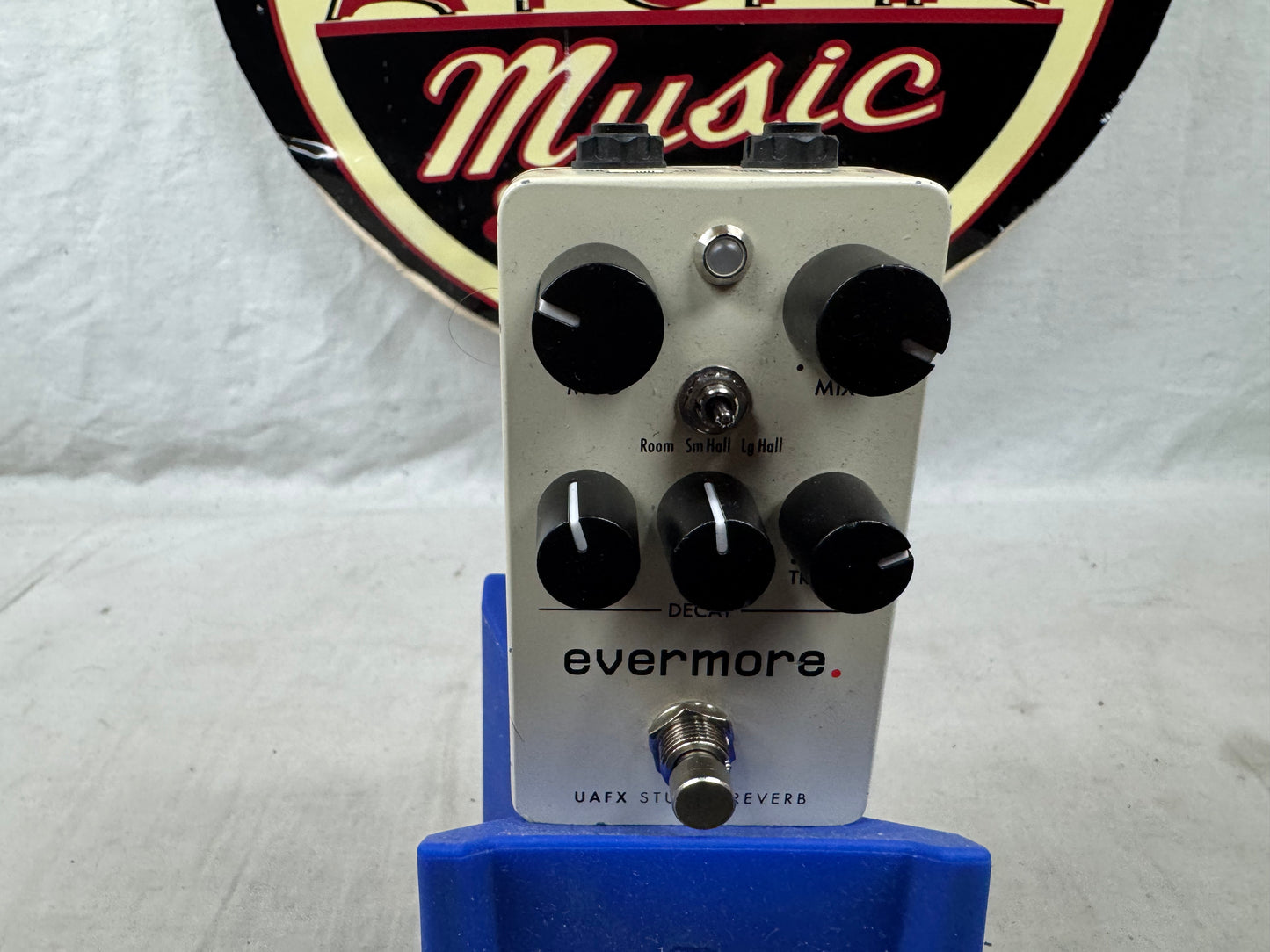 Universal Audio UAFX Evermore Studio Reverb Pedal