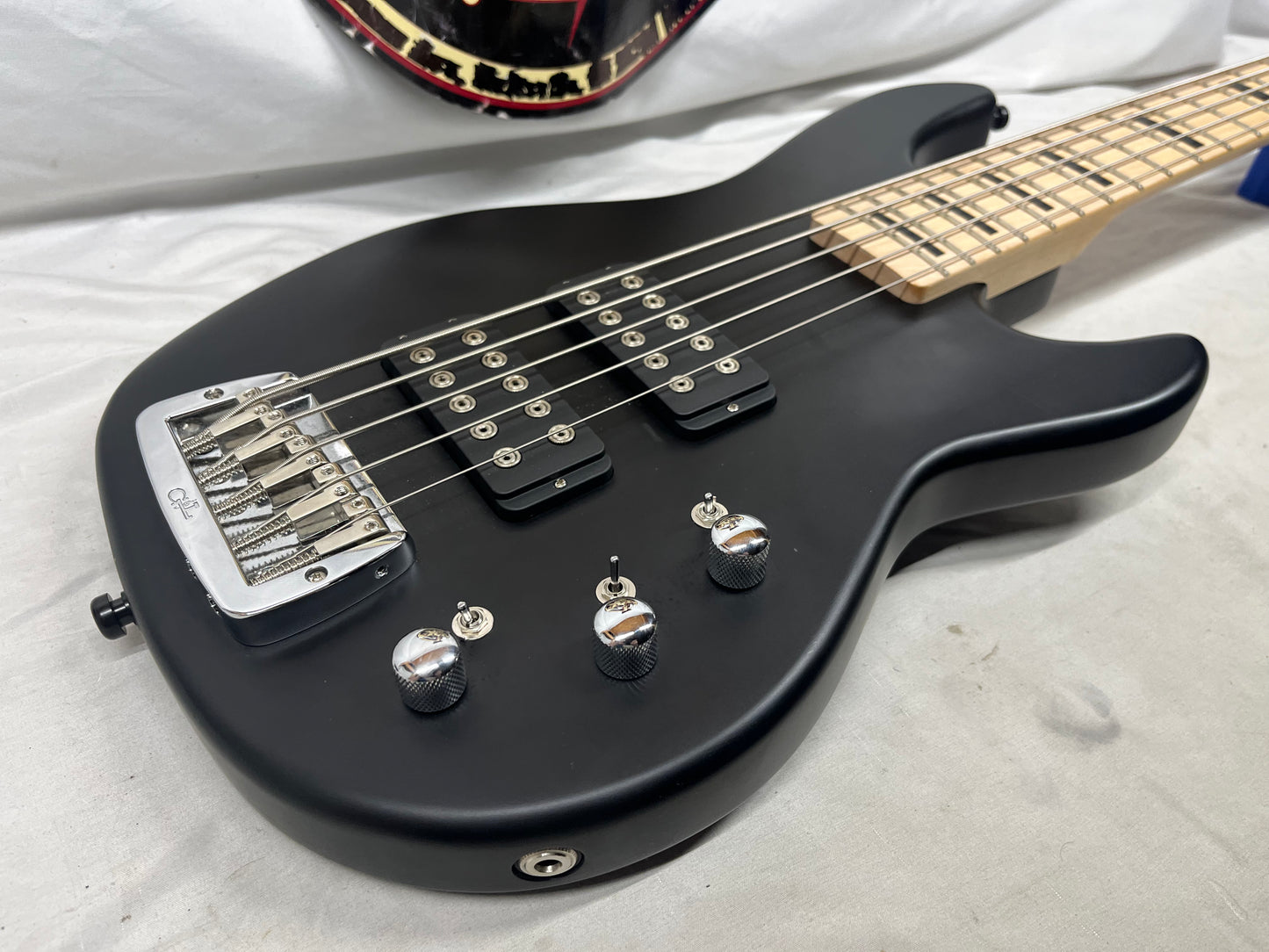 G&L Tribute Series L-2500 5-String Electric Bass