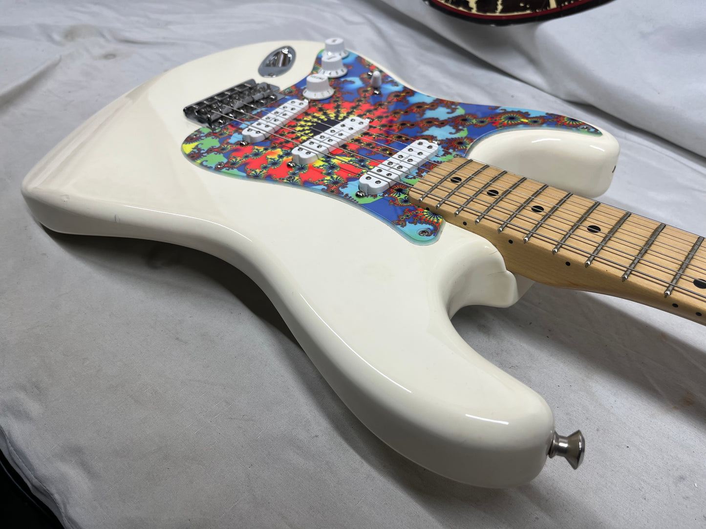 Fender Standard Stratocaster Strat Left Handed Lefty Electric Guitar - Arctic White