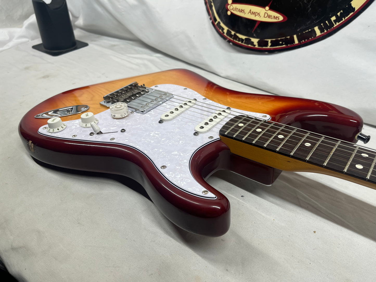 Fender GC Prop Standard Stratocaster strat HSS Electric Guitar - Sienna Sunburst