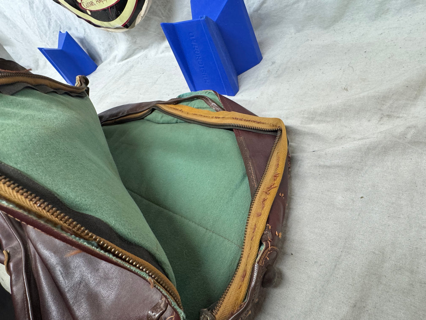 Artistic Products Company (Victoria) Vintage Plasti-Leather (Leather/Vinyl) Gig Bag 1950s - Brown
