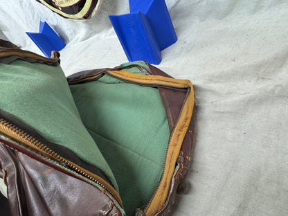 Artistic Products Company (Victoria) Vintage Plasti-Leather (Leather/Vinyl) Gig Bag 1950s - Brown