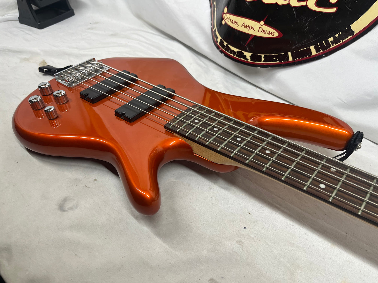 Ibanez Soundgear Gio GSR205 5-String Doublecut Electric Bass