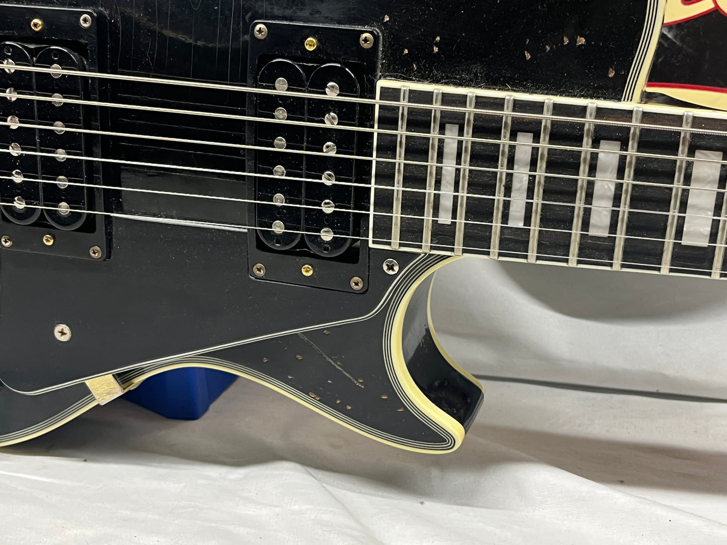 Sawtooth Singlecut LP-Style Electric Guitar - Distressed Black