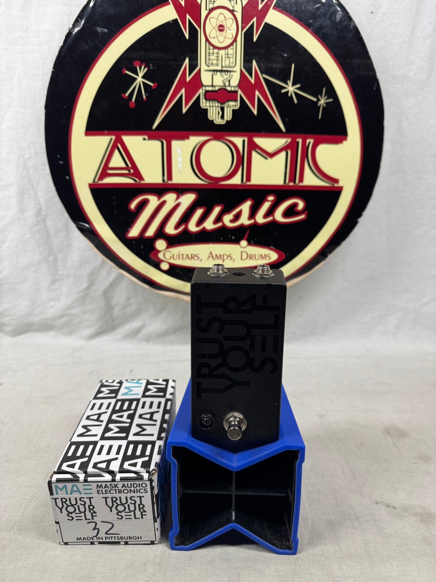 Mask Audio Electronics MAE Trust Yourself Distortion Pedal with Box