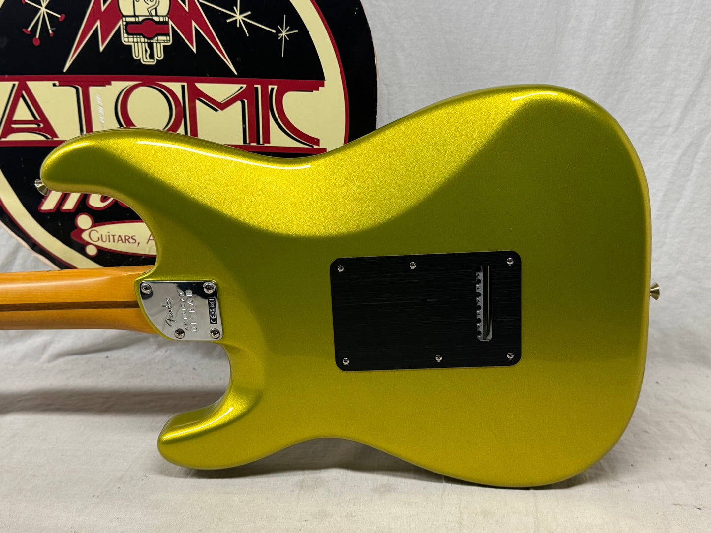 Fender American Ultra II 2 Stratocaster Guitar with COA + Case 2024 - Solar Flare / Maple neck