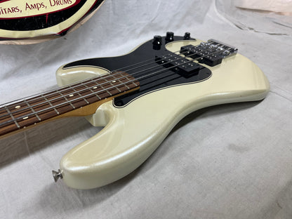 Fender Blacktop 4-String Electric Precision Bass MIM - Made in Mexico - White Chrome Pearl