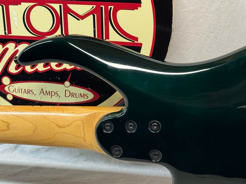 Peavey Millennium 5-string Bass - Image 11