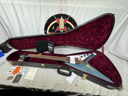 Gibson USA Custom Shop '59 1959 Reissue Flying V Guitar with COA + Case - Pelham Blue