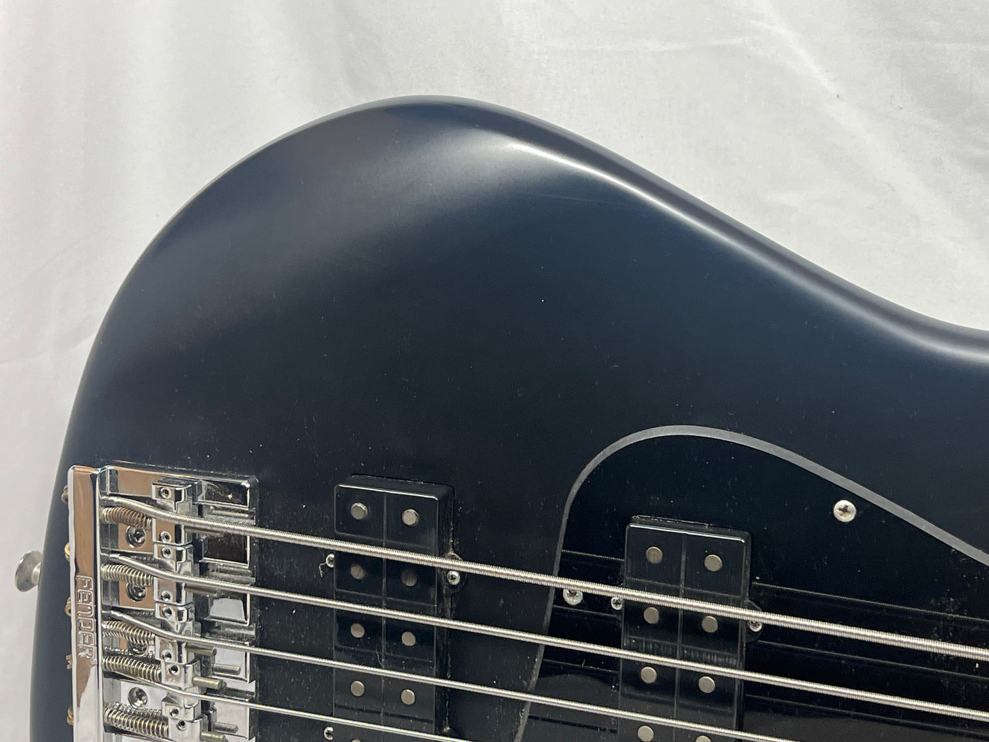 Fender Modern Player Jazz Bass V 5-String Electric Bass