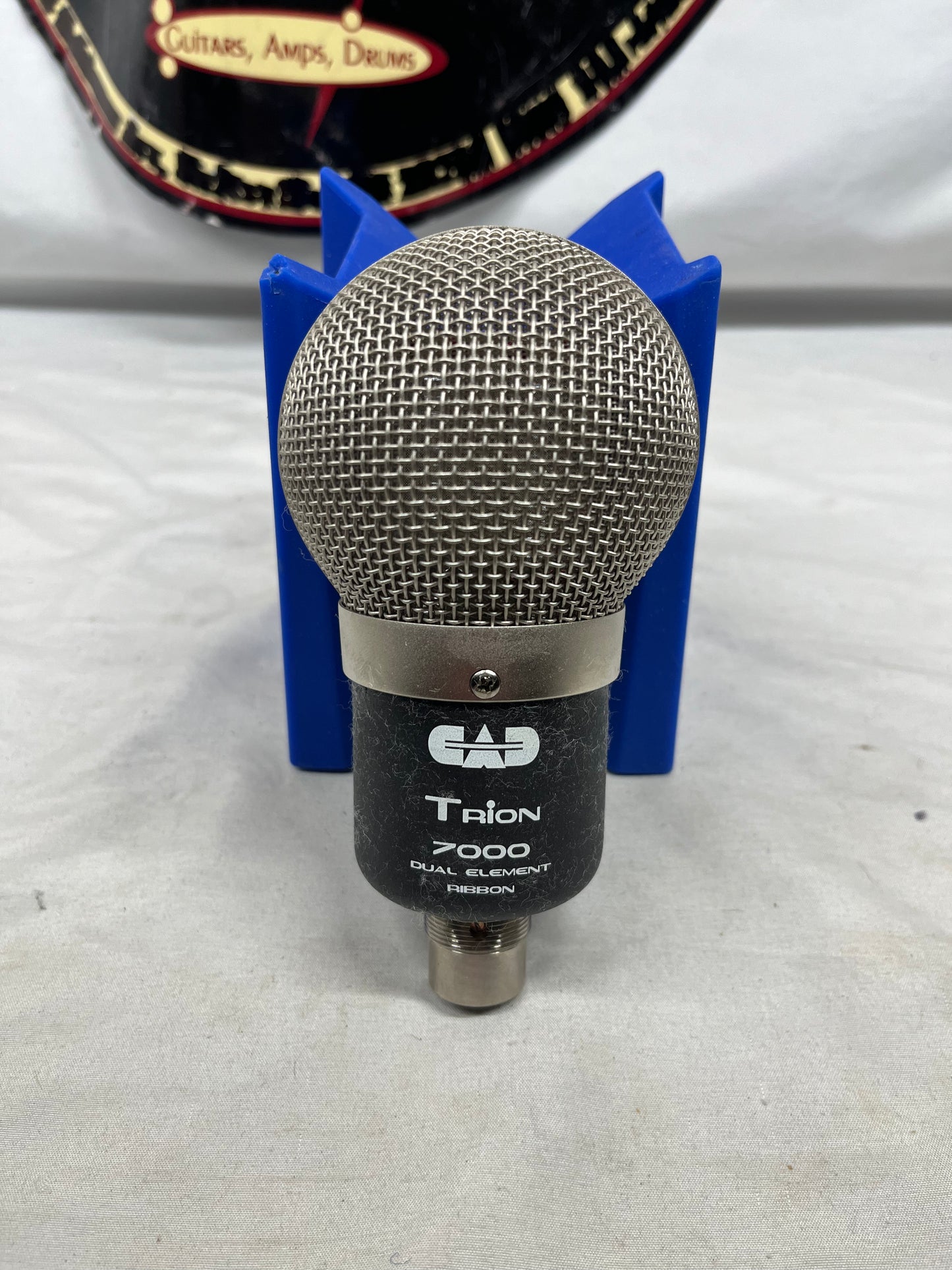 CAD Trion 7000 Dual-Element Ribbon Microphone with Case and Shock Mount