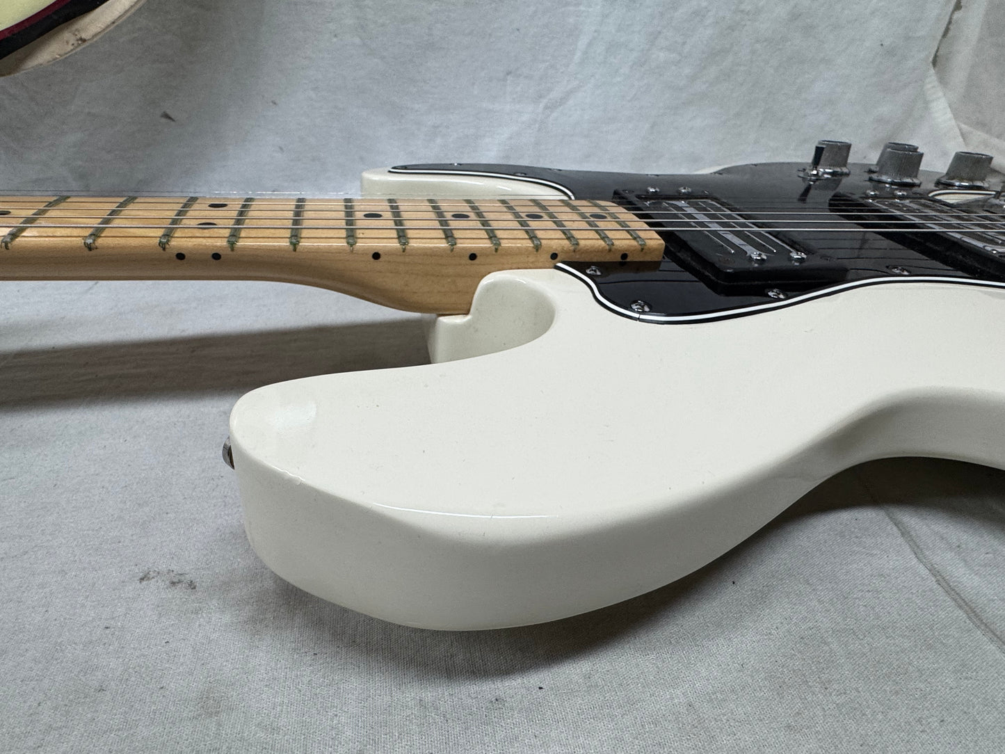 Peavey USA T-60 t60 Guitar with Case