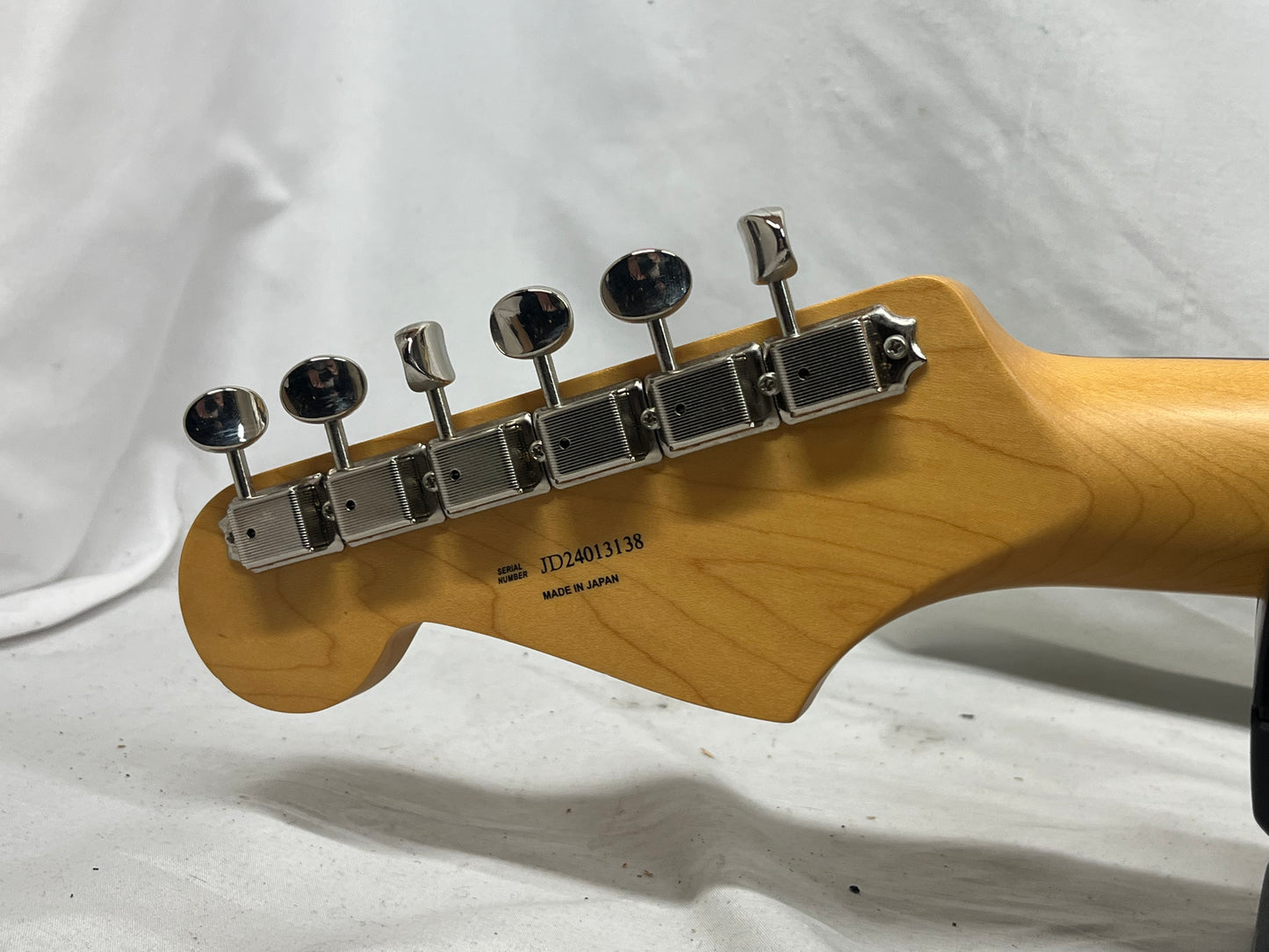 Fender 2024 Collection, Made in Japan Hybrid II Stratocaster Strat HSH with Gig Bag - Vintage Natural
