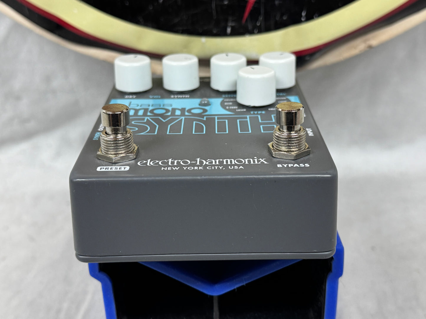 Electro-Harmonix Bass Mono Synth Guitar Synthesizer Pedal