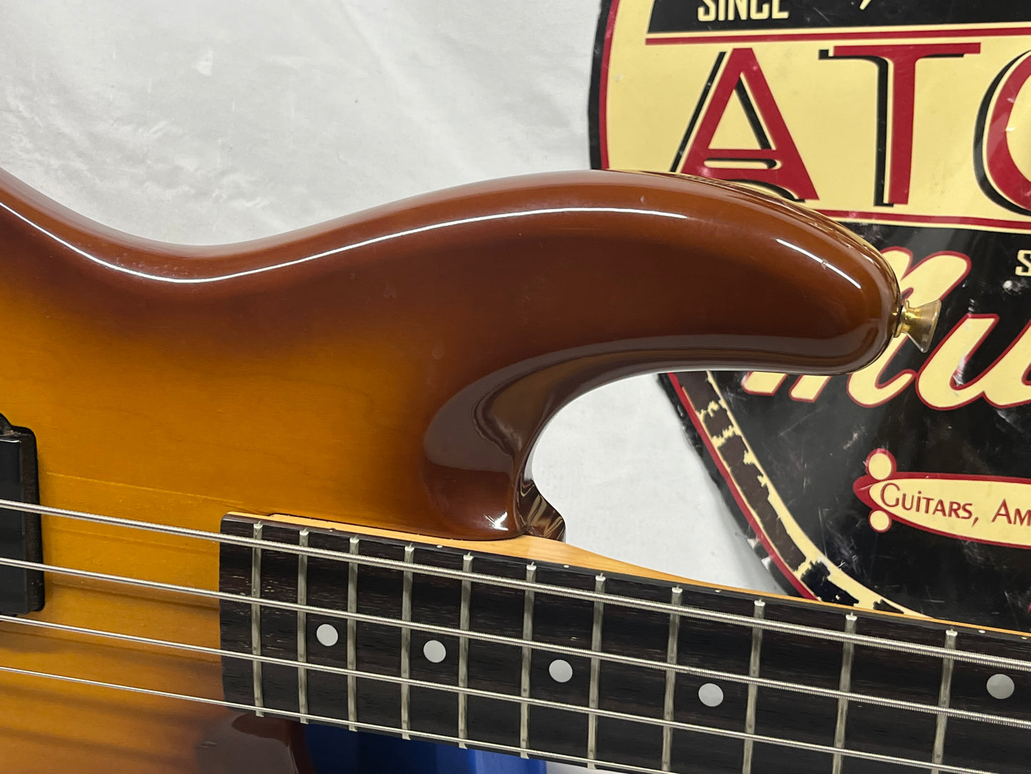 Fender Precision Bass P-Bass Lyte 4-String Electric Bass