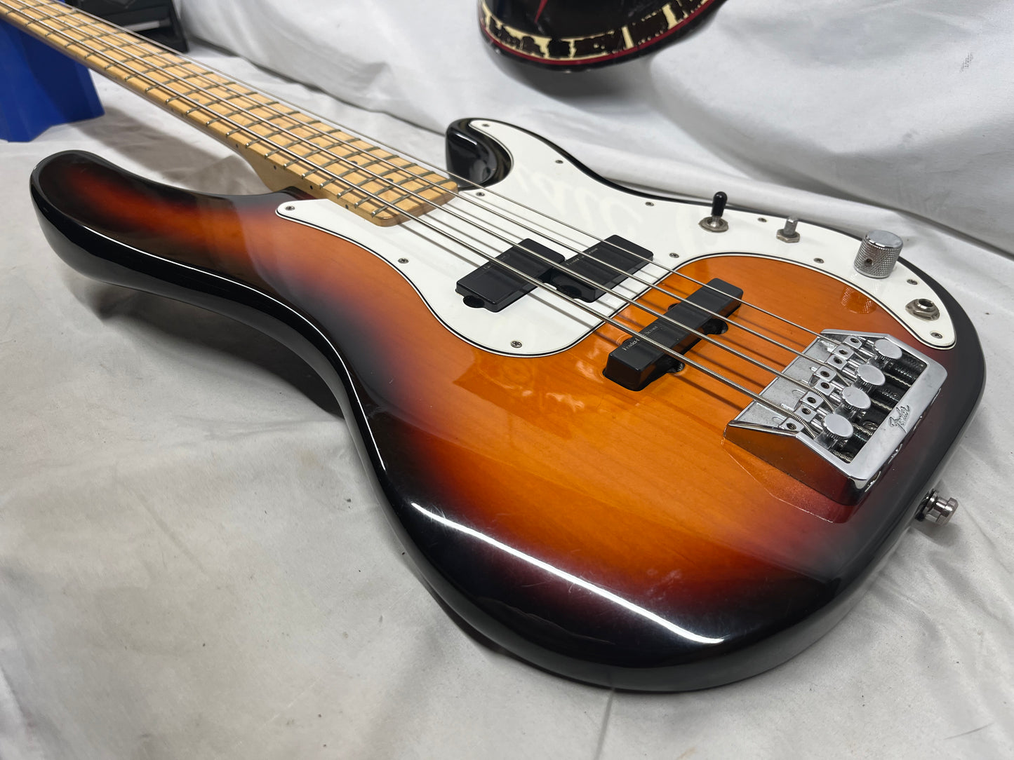 Fender Precision Bass P-Bass Plus 4-String Electric Bass - Brown Sunburst