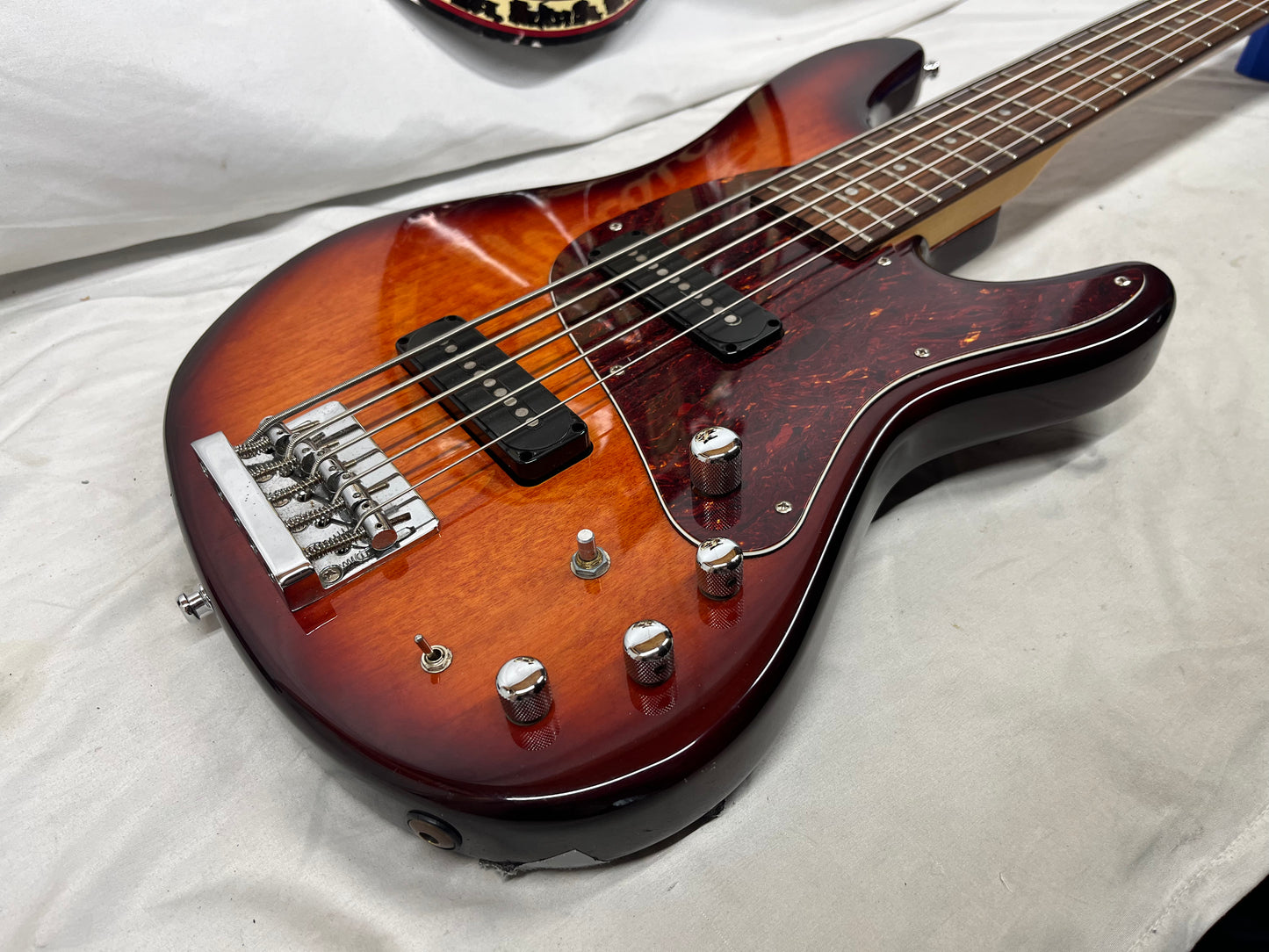 Ibanez TR505 Expressionist 5-String Doublecut Electric Bass - Violin Sunburst