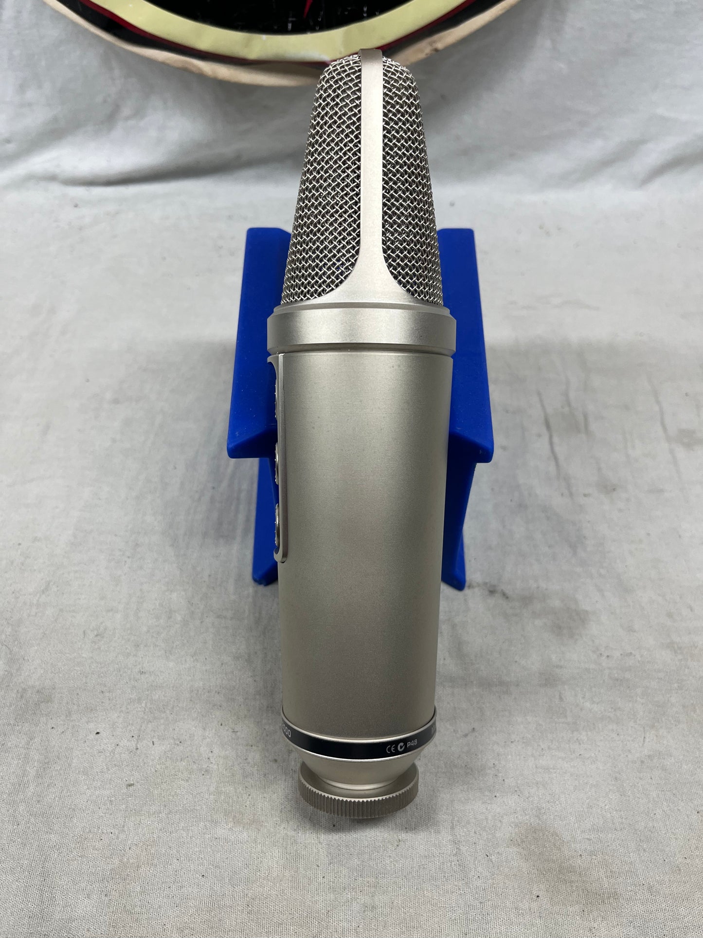 RODE NT2000 Multi-Pattern Condenser Microphone with Case and Shock Mount