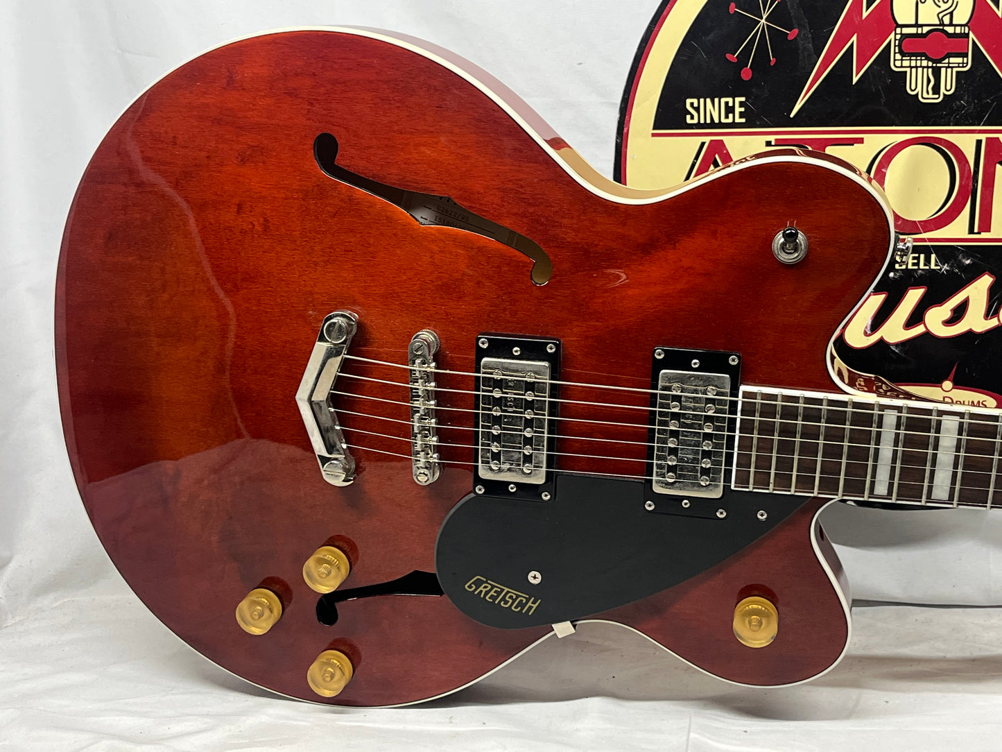 Gretsch Streamliner G2622 Semi-Hollow Body Electric Guitar