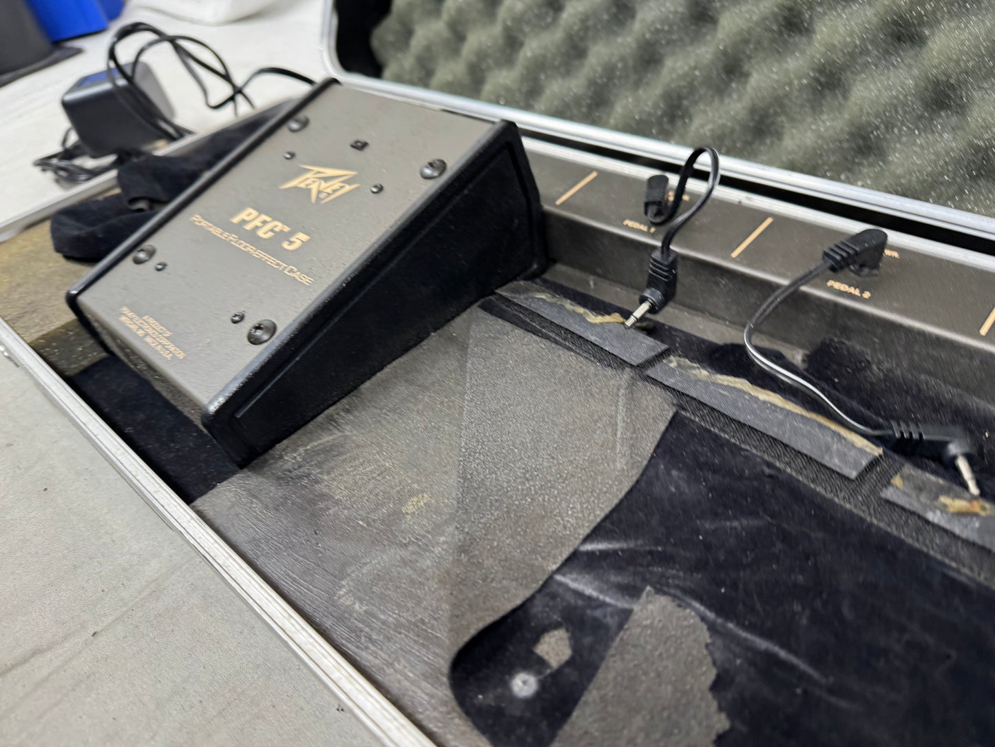Peavey PFC 5 pfc5 Portable Floor Effect Pedal Case with Power