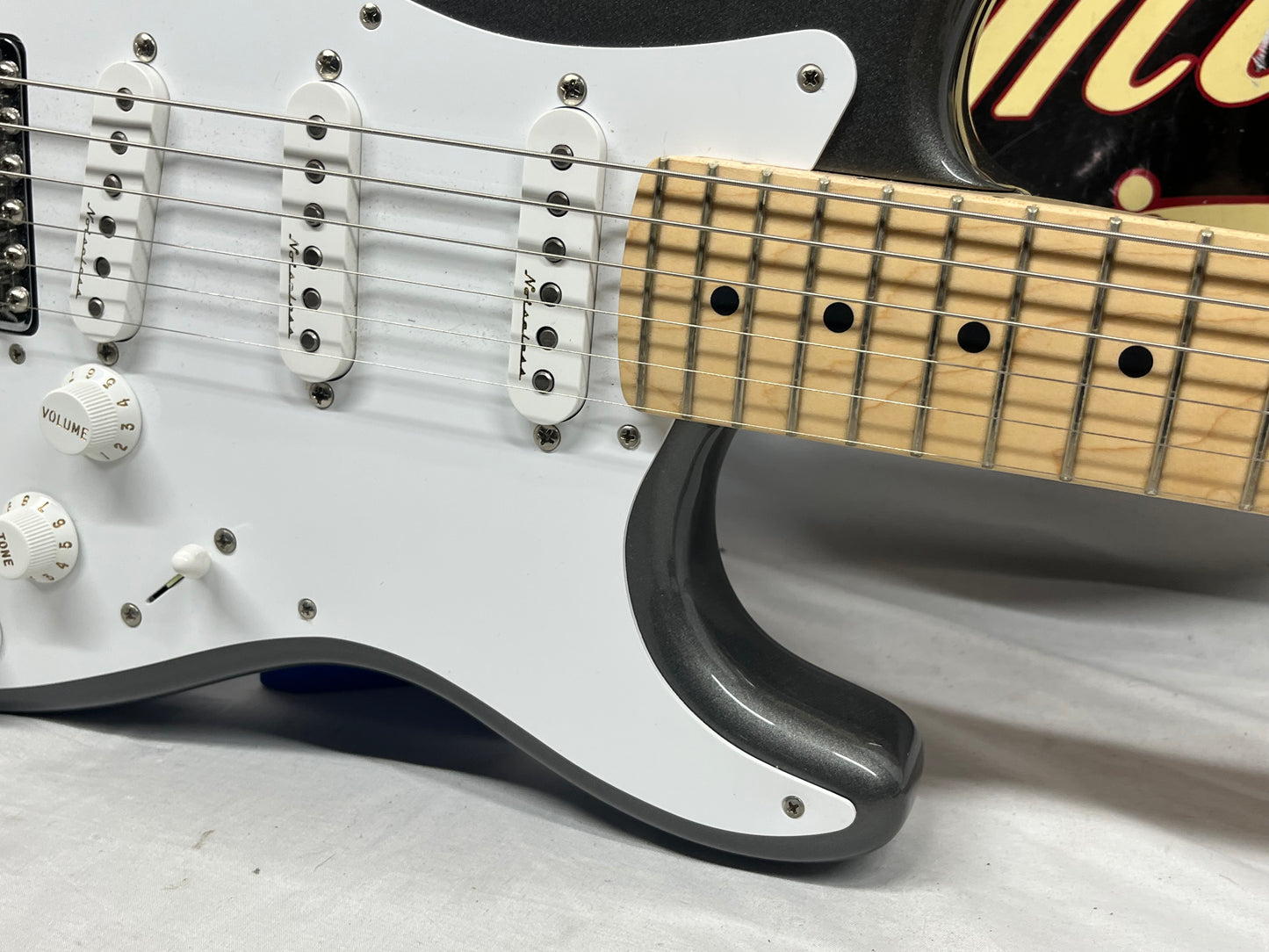 Fender Eric Clapton Signature Stratocaster Strat with Case - Pewter