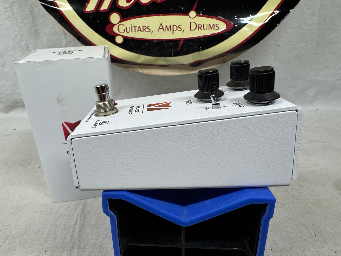 Keeley Electronics Sweetwater Exclusive Andy Timmons Signature Muse Driver Overdrive Pedal with Box