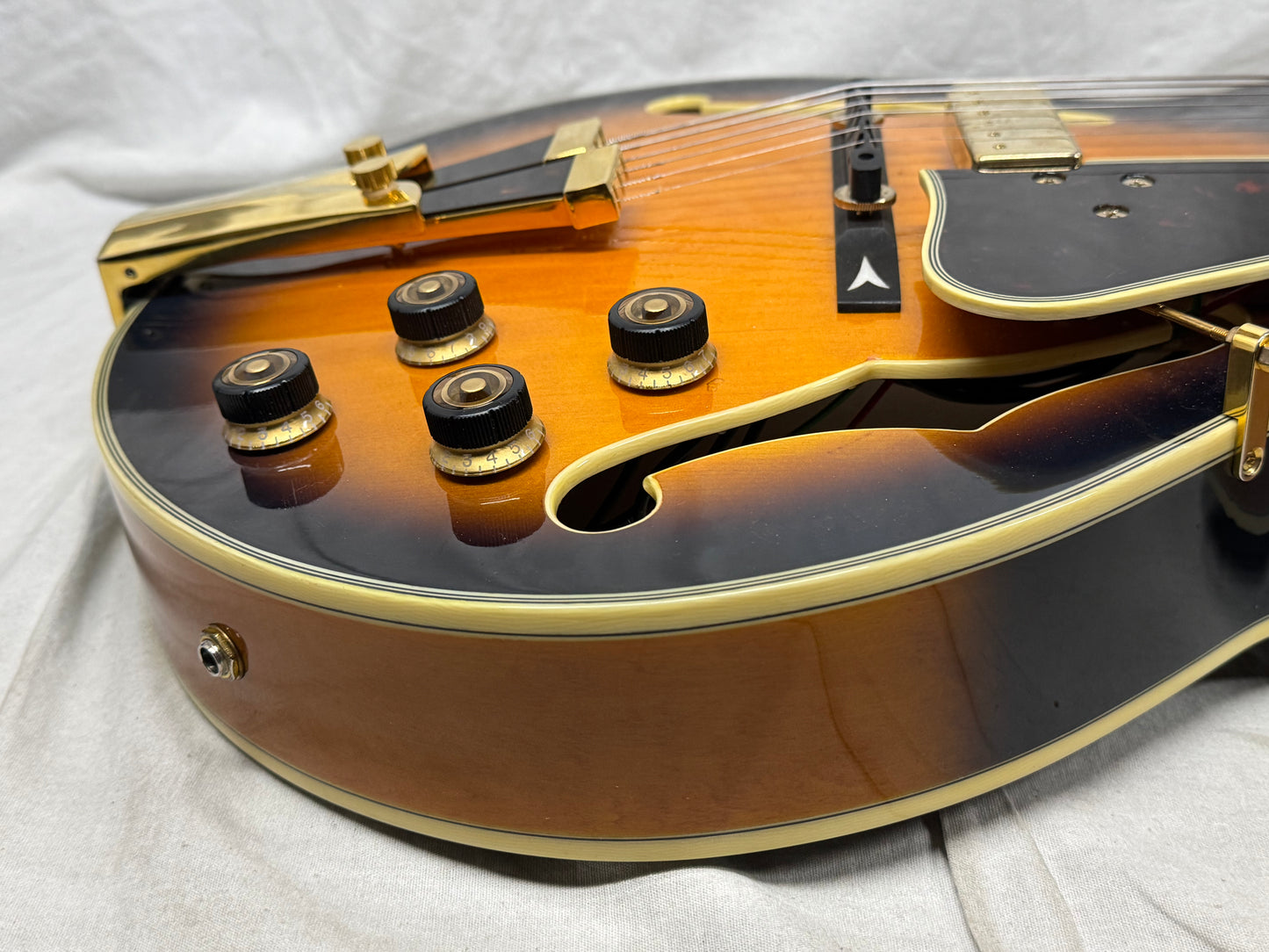 Ibanez GB10SE-BS gb10 se George Benson Signature Archtop Hollowbody Jazz Guitar with Case 2017
