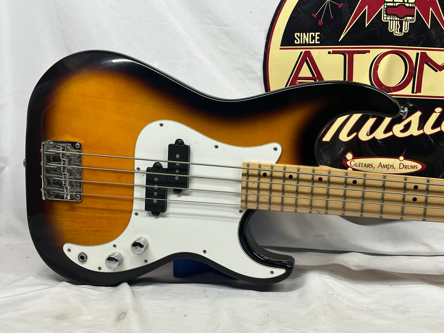 Samick Greg Bennett Corsair CR2 4-String Doublecut P-Style Bass