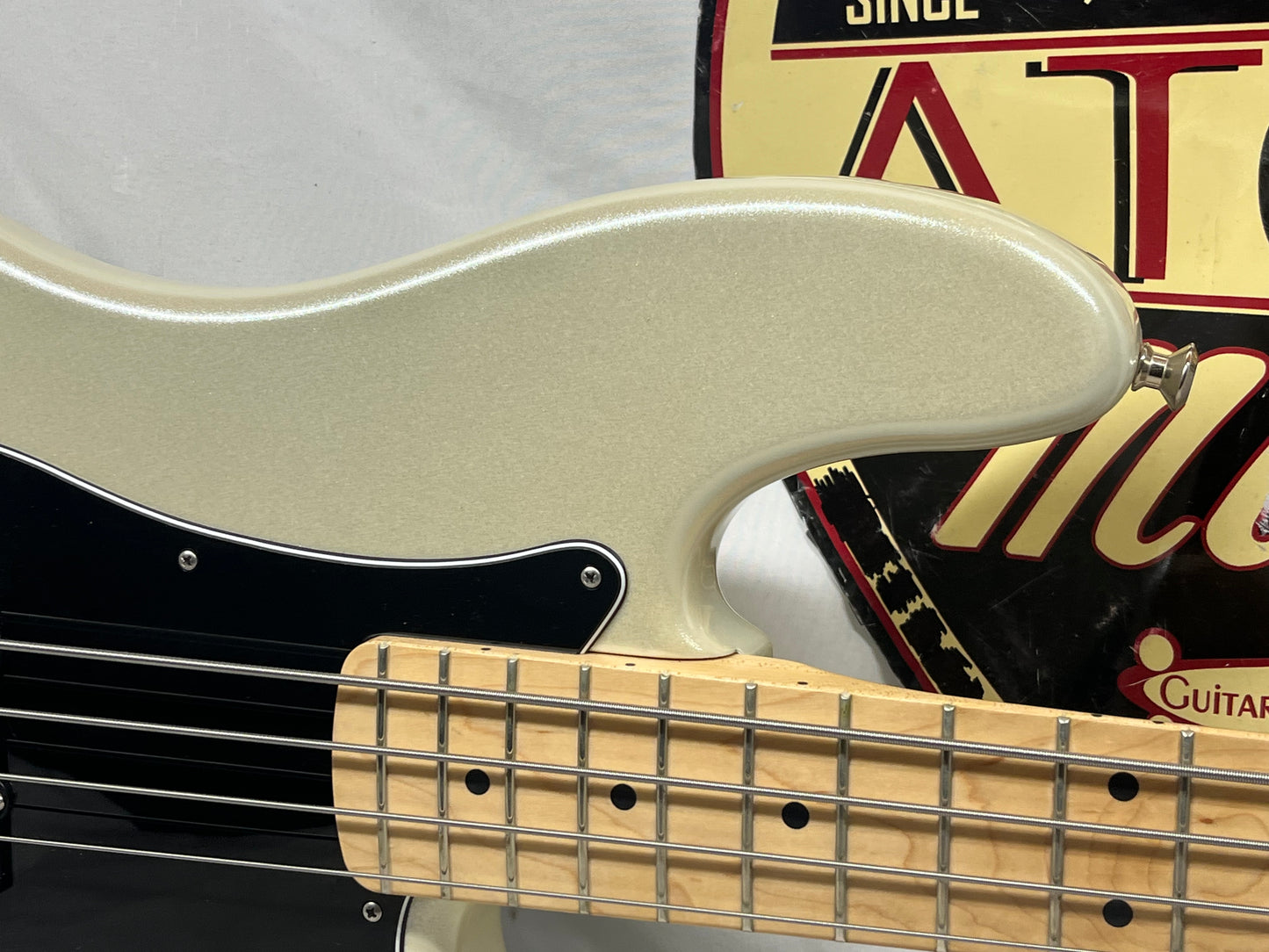 Fender 4-String Electric Precision Bass MIM - Made in Mexico