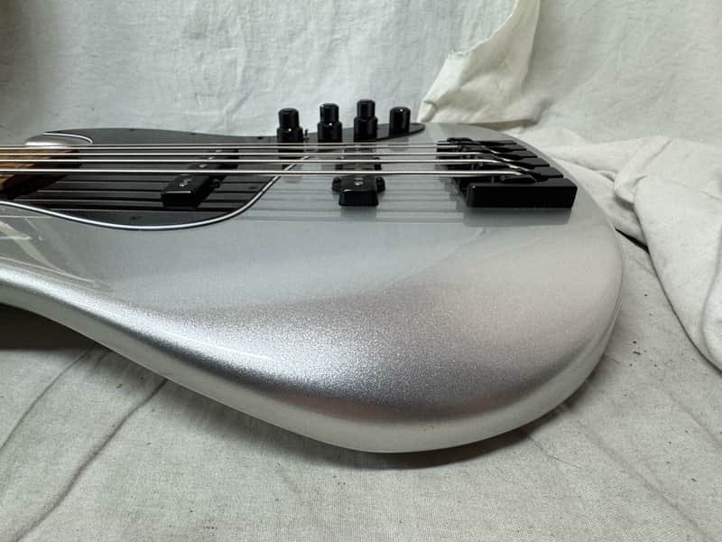 Mike Lull M5V Custom 5-string Bass with COA + Gig Bag - Image 18