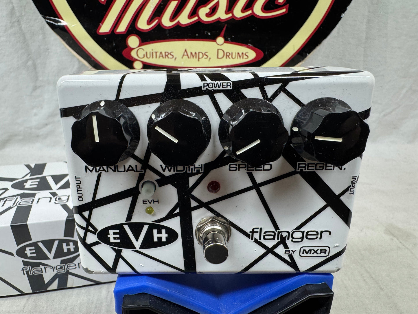 MXR EVH117 evh 117 Eddie Van Halen Signature Model Flanger Pedal with Box