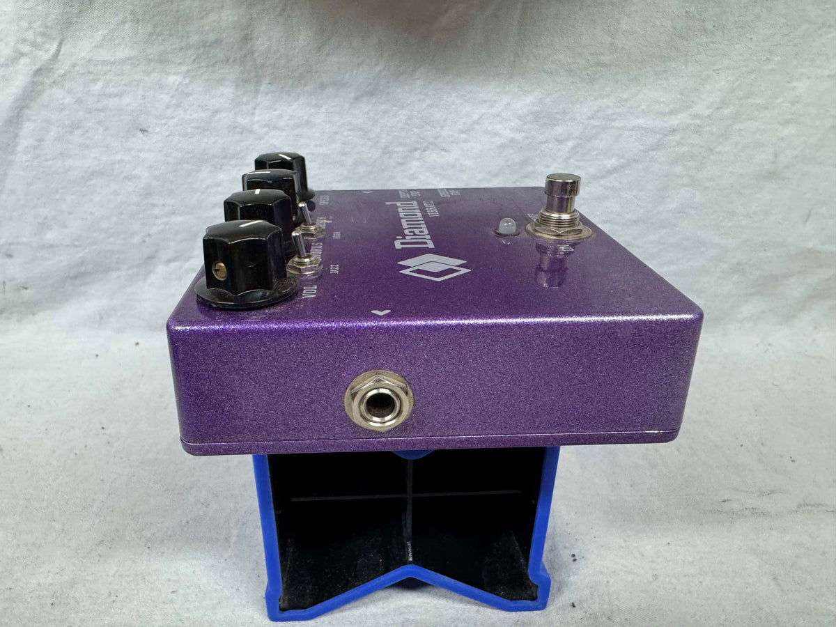 Diamond Effects Vibrato v1 Chorus Vibrato Pedal with Power Supply