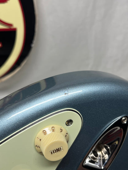Fender Vintera '60s Stratocaster Strat Electric Guitar MIM - Made in Mexico