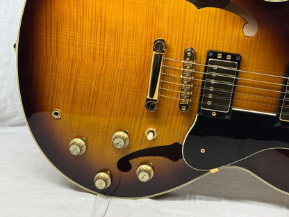Yamaha SA2200 sa-2200 Semi-Hollowbody Guitar with Gator Case 2020