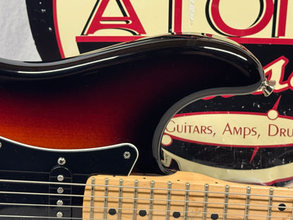 Fender American Standard Stratocaster Guitar with Case 2013 - 3-Color Sunburst / Maple neck