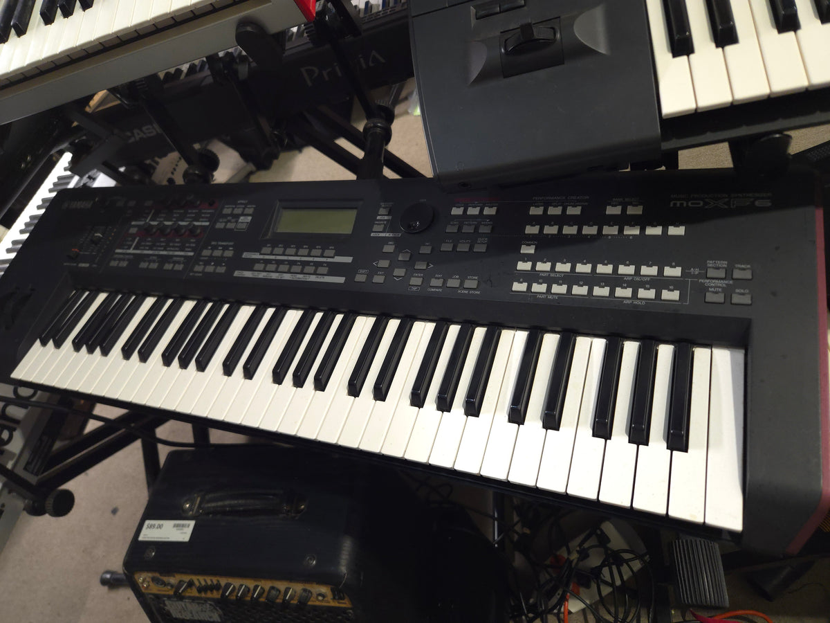 Yamaha MOXF 6 Production Synthesizer 2000s - Local Pickup Only