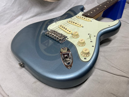 Fender Vintera '60s Stratocaster Strat Electric Guitar MIM - Made in Mexico