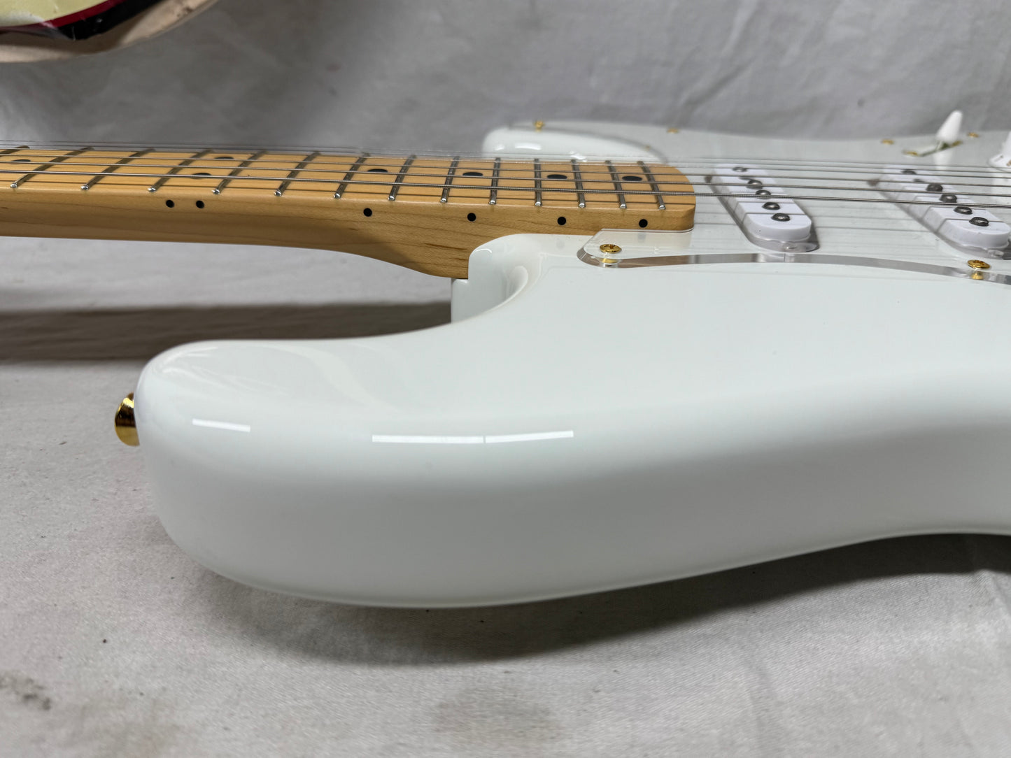 Fender MIJ Ken L’arc-en-Ci Signature Experiment #1 no. 1 Stratocaster Guitar with Case 2024 - Polar White / Maple neck