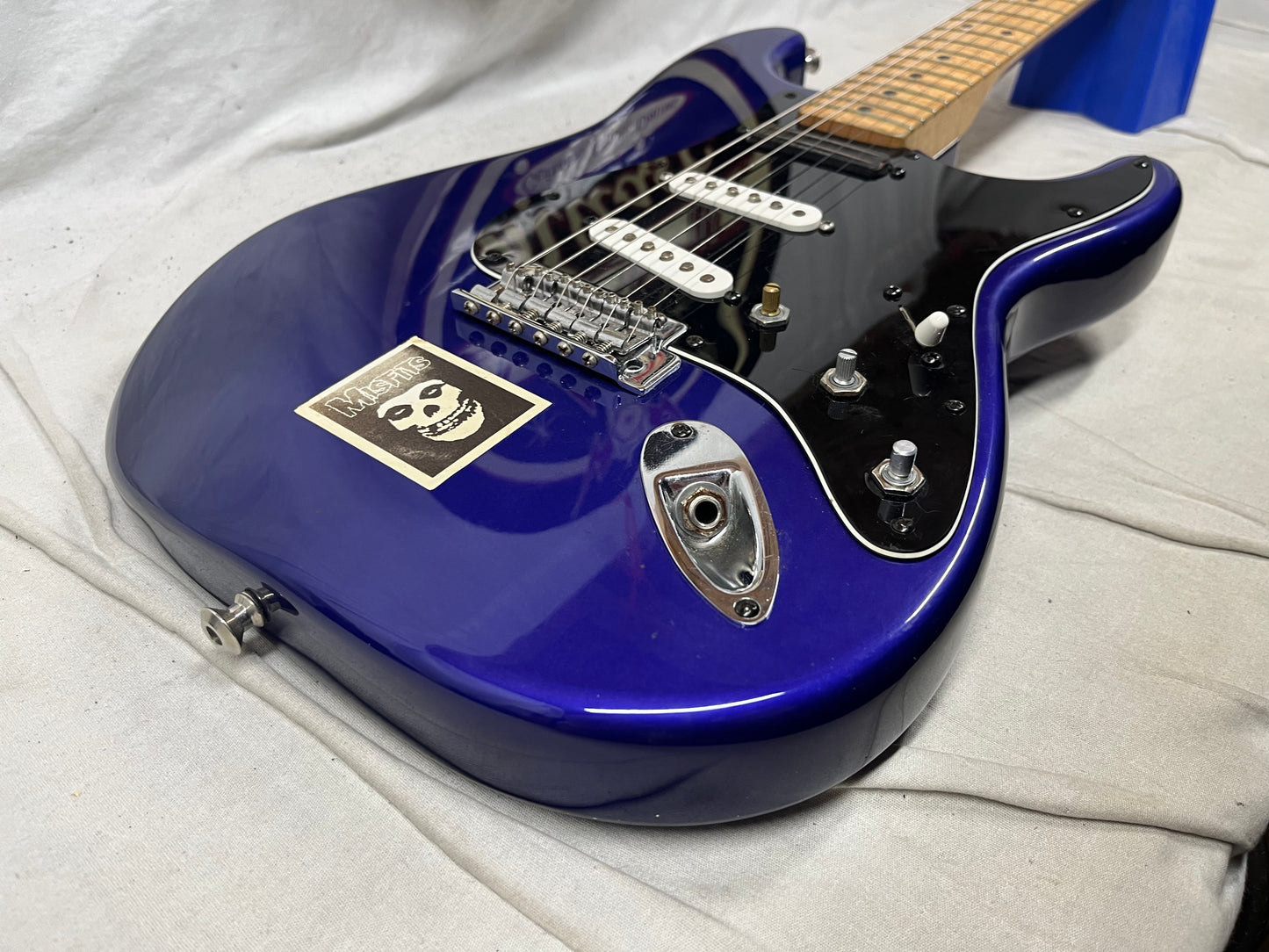 Fender Standard Stratocaster Strat Electric Guitar MIM - Made in Mexico